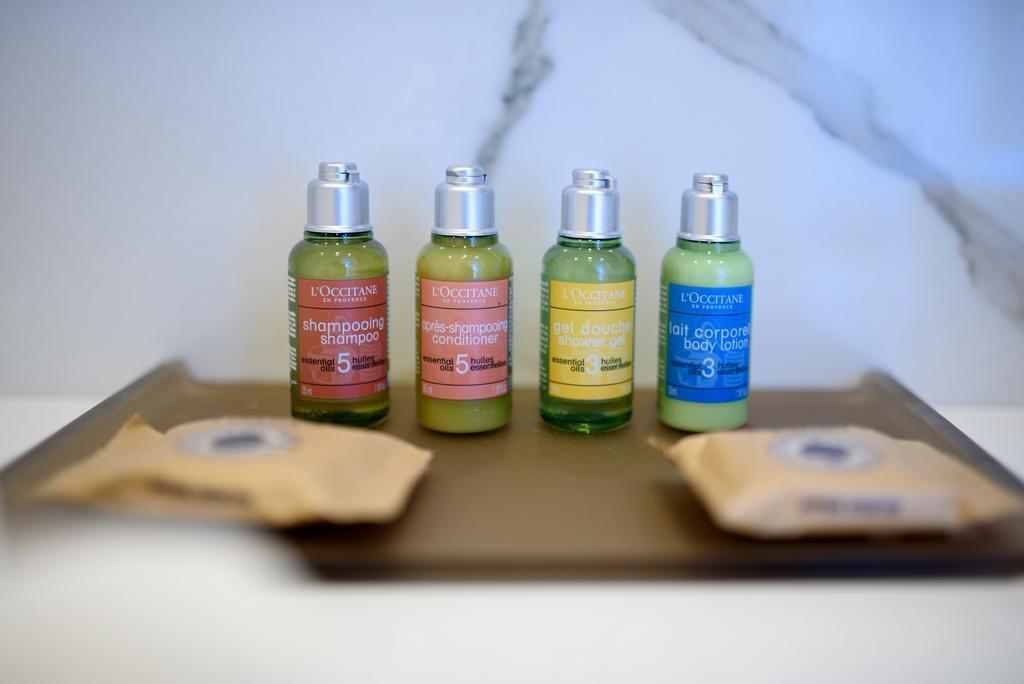 Royal Blue Hotel Дубровник Екстериор снимка L'OCCITANE products