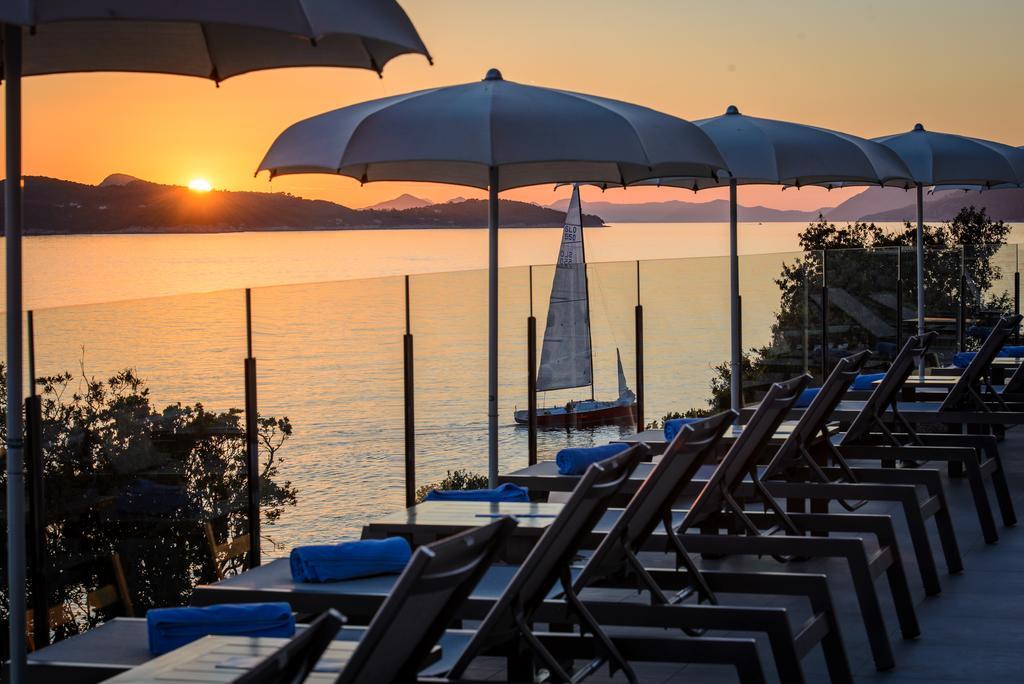Royal Blue Hotel Дубровник Екстериор снимка Sunset at the Hotel Lone